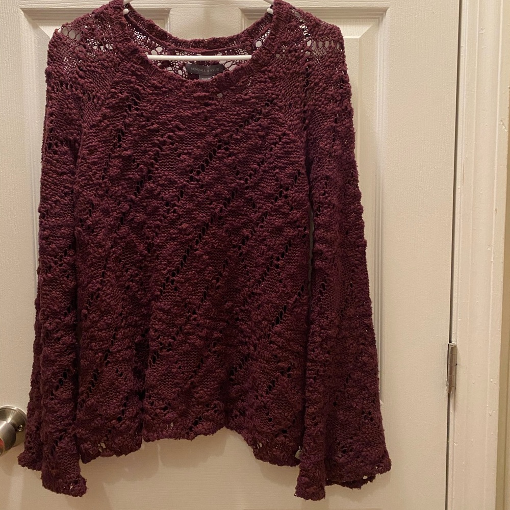 Maroon sweater